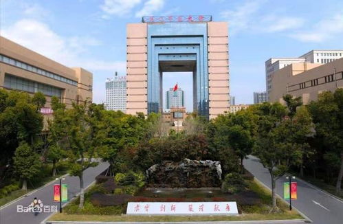 2600名解放軍醫護人員增派武漢 技藝精湛的中國軍醫如何培養